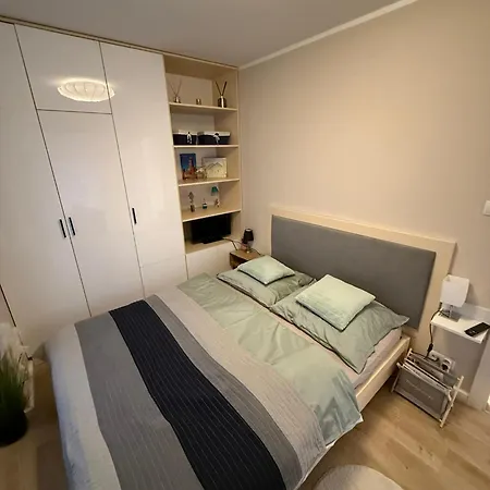 Anna Apartman *